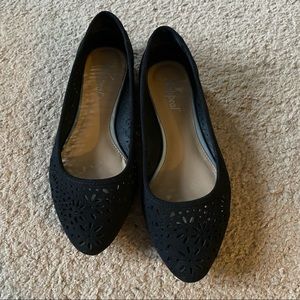 ✨Last Chance✨ Xappeal black almond toe flats LIKE NEW, 8W